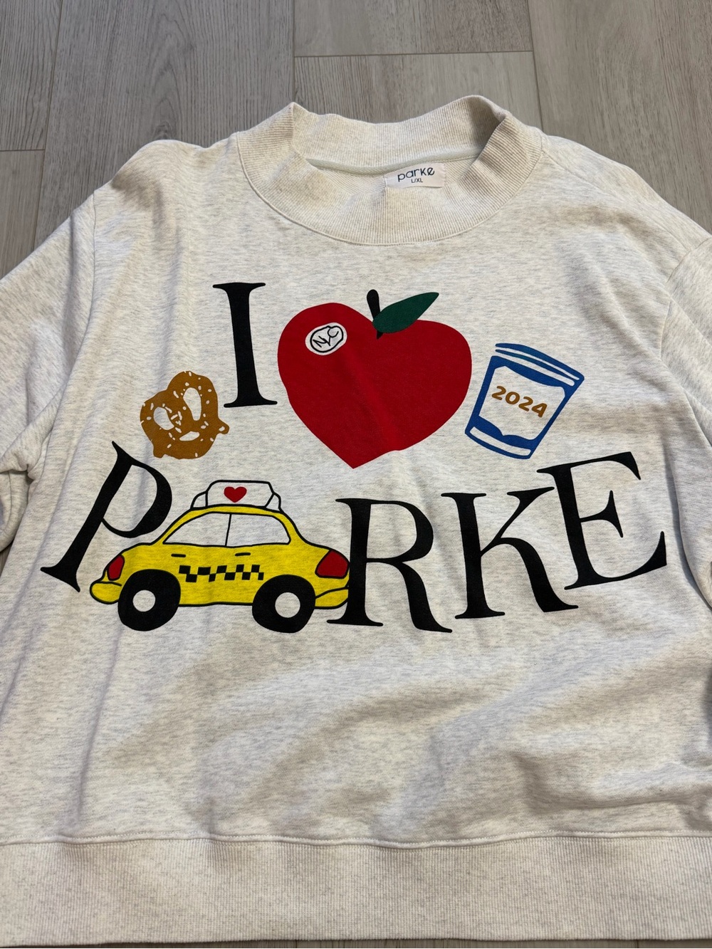 Parke mockneck NYC - Picture 2 of 7